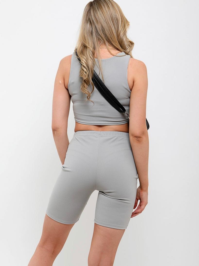 Biker shorts & crop top set